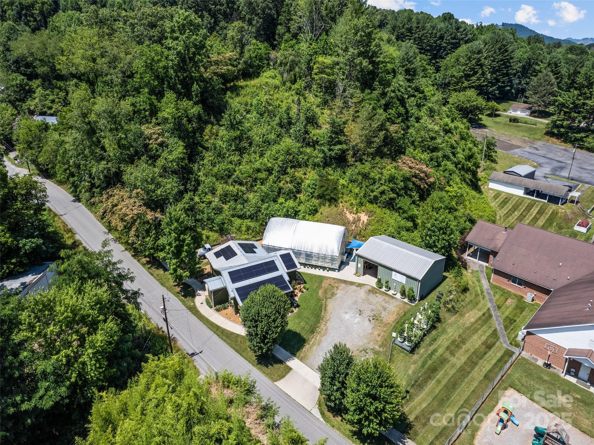 66 Bradley Street Property Photo
