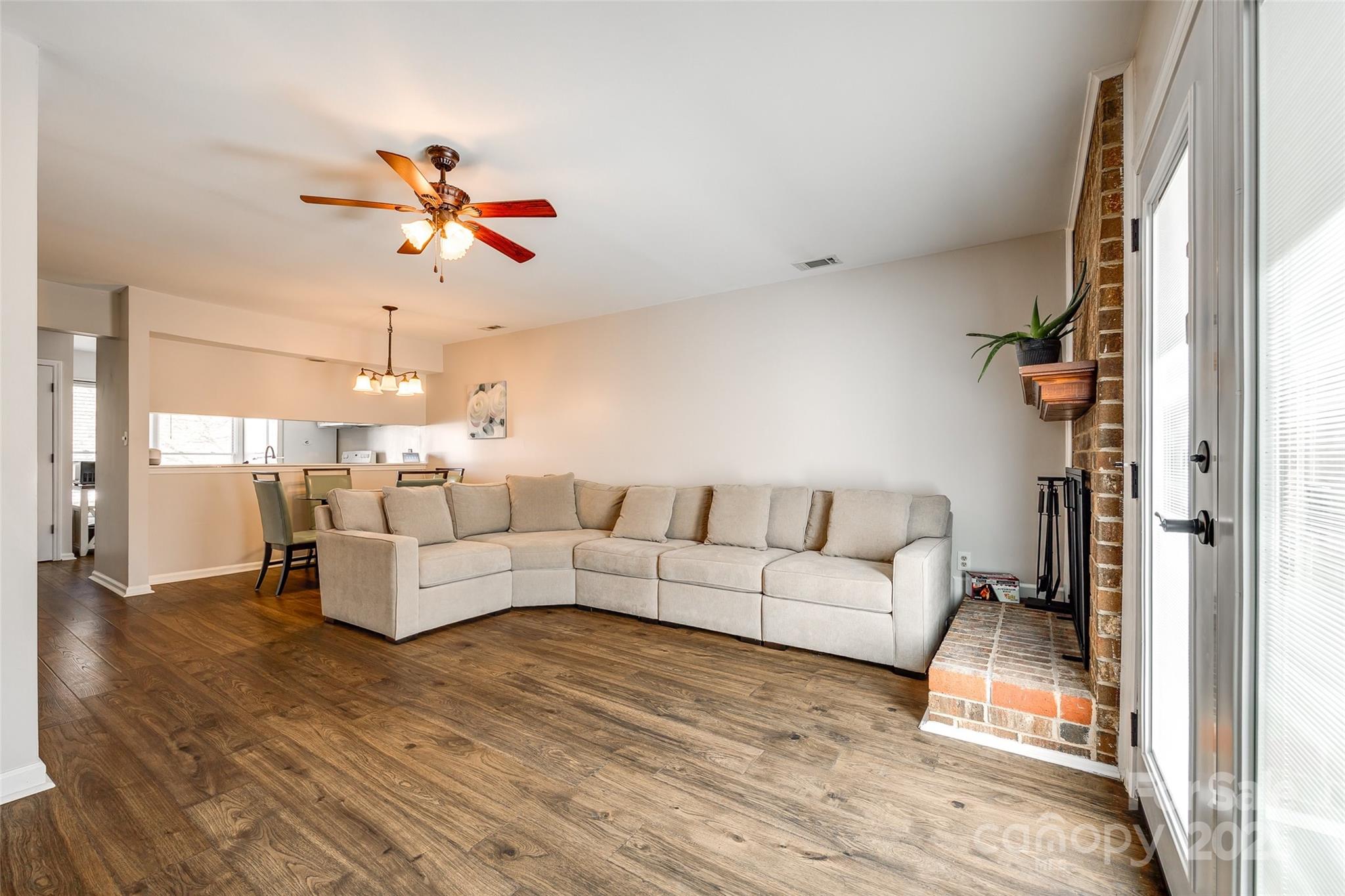 10961 Carmel Crossing Road Property Photo 8