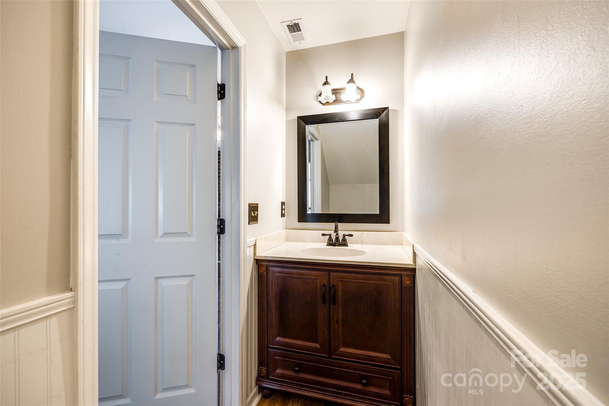 10961 Carmel Crossing Road Property Photo 9