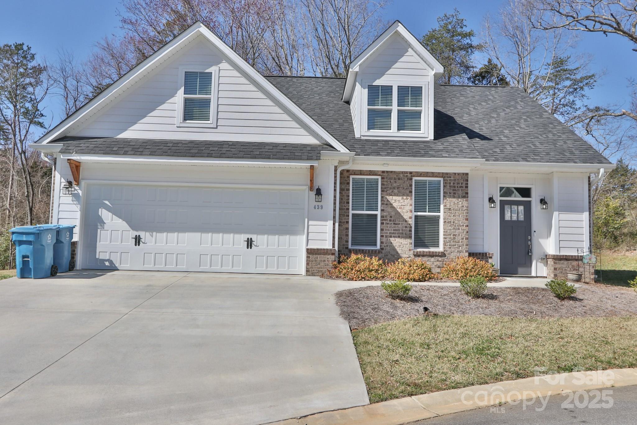 439 Fernwood Drive Property Photo