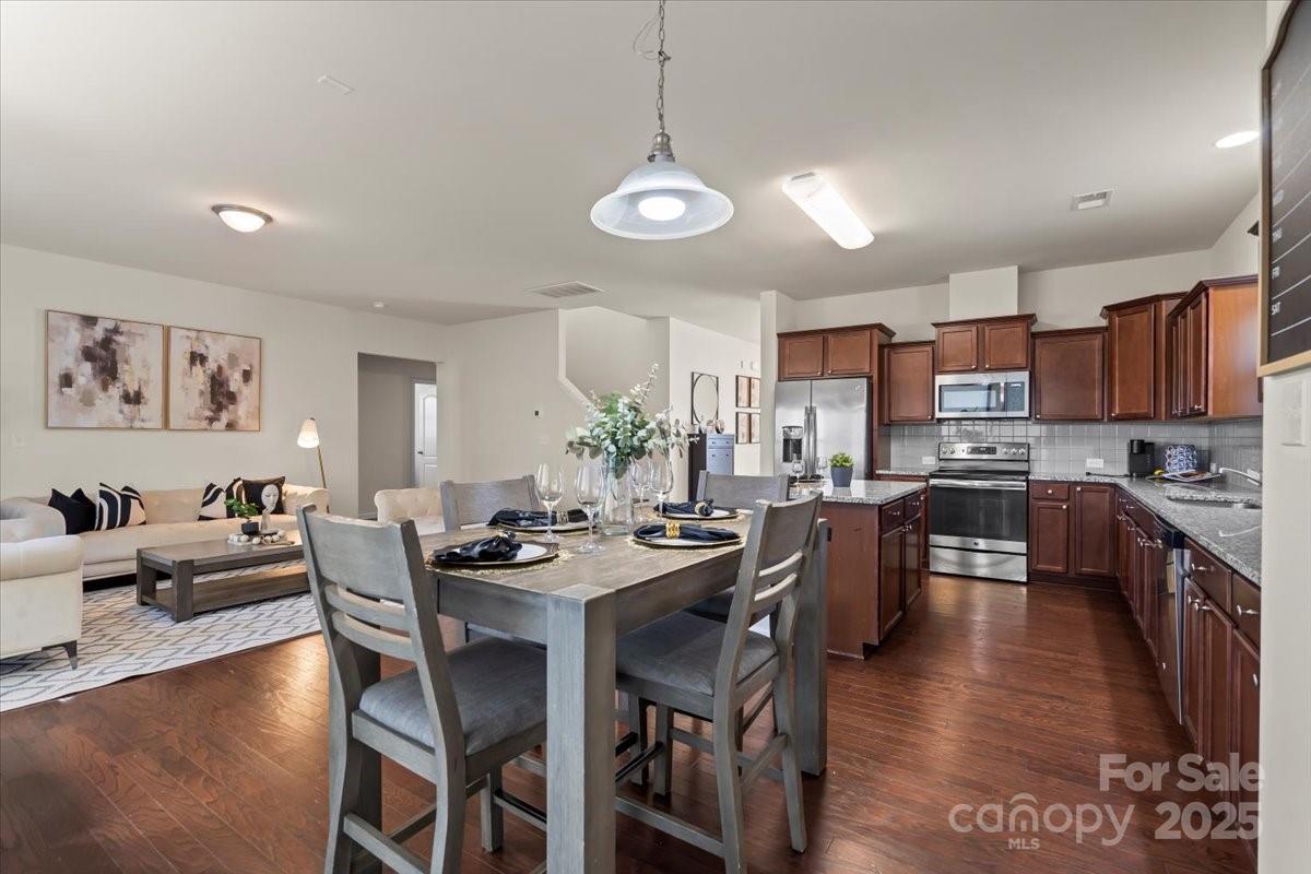 5703 Eleanor Rigby Road Property Photo 10