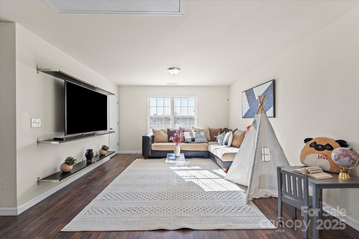 5703 Eleanor Rigby Road Property Photo 22