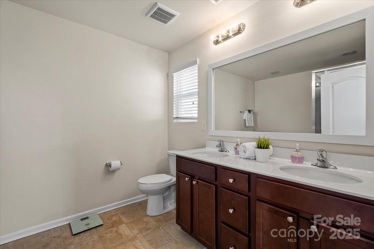 5703 Eleanor Rigby Road Property Photo 29