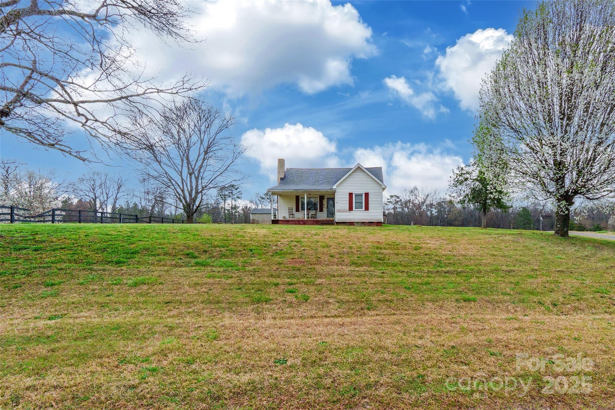 2455 Wellridge Road Property Photo