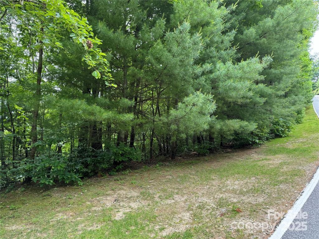 360 Kenmure Drive Property Photo