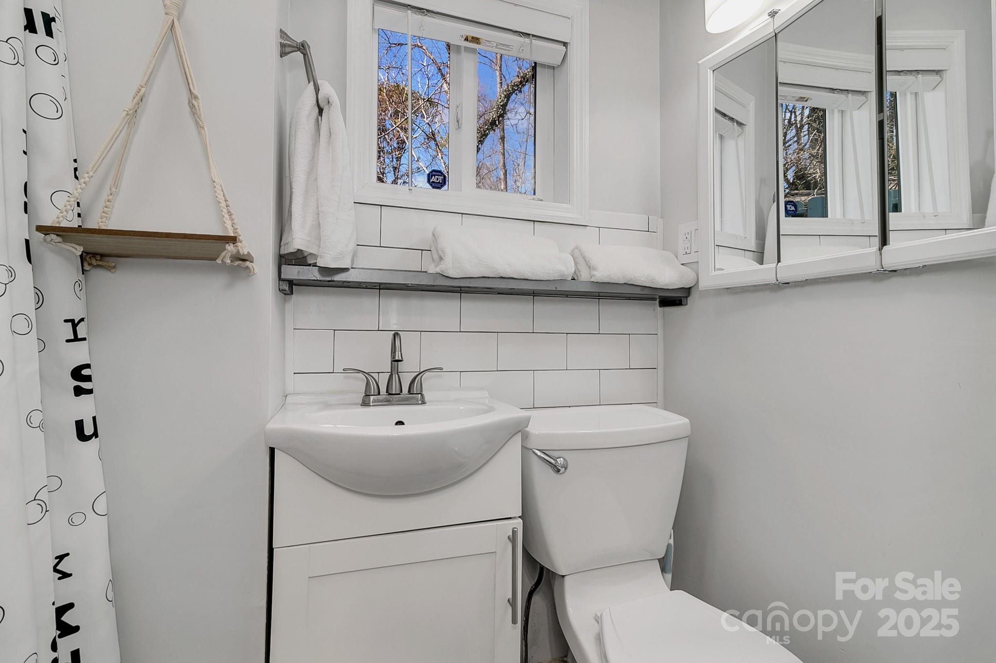 24 Rhododendron Drive Property Photo 25