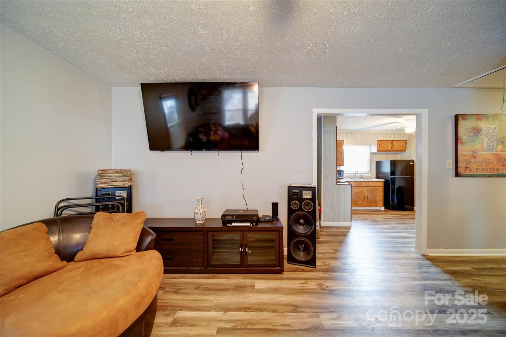102 Wilshire Avenue Property Photo 5
