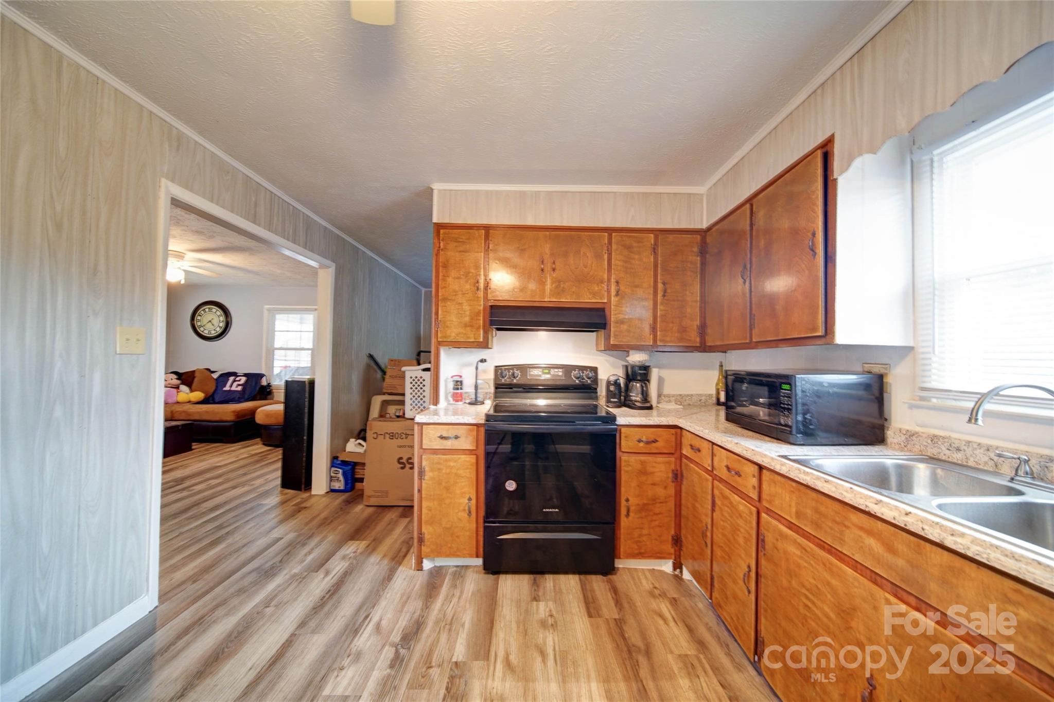 102 Wilshire Avenue Property Photo 9