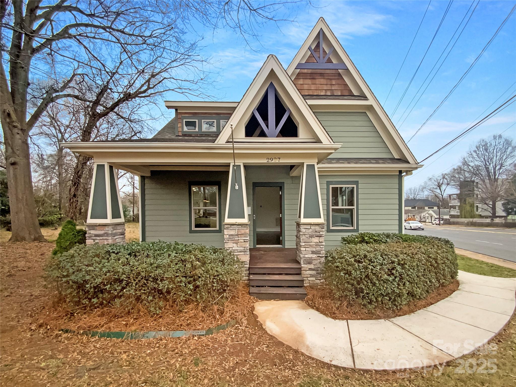 2927 Clemson Avenue Property Photo
