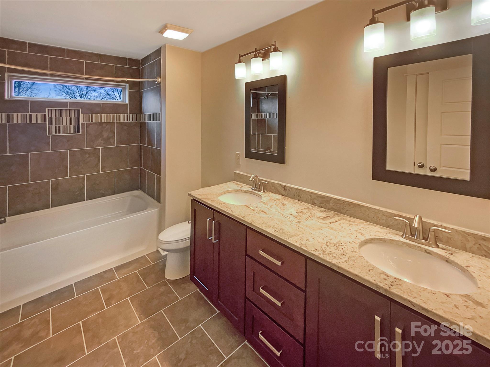 2927 Clemson Avenue Property Photo 21