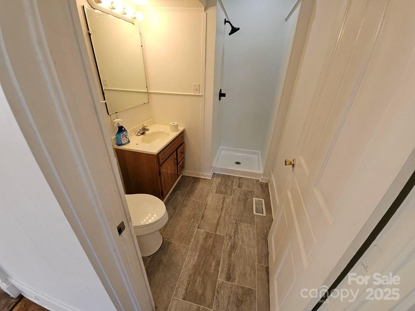 173 Columbia Street Property Photo 6