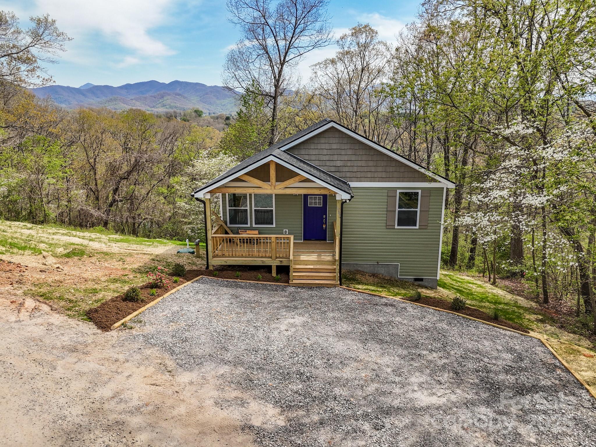1560 Beaverdam Street Property Photo