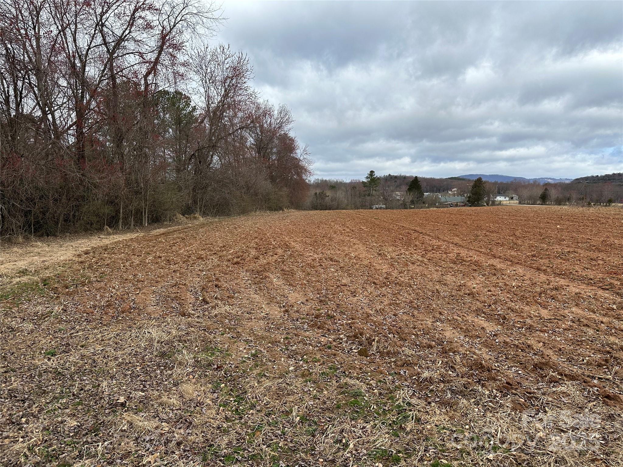 00 Austin Traphill Road B Property Photo 6