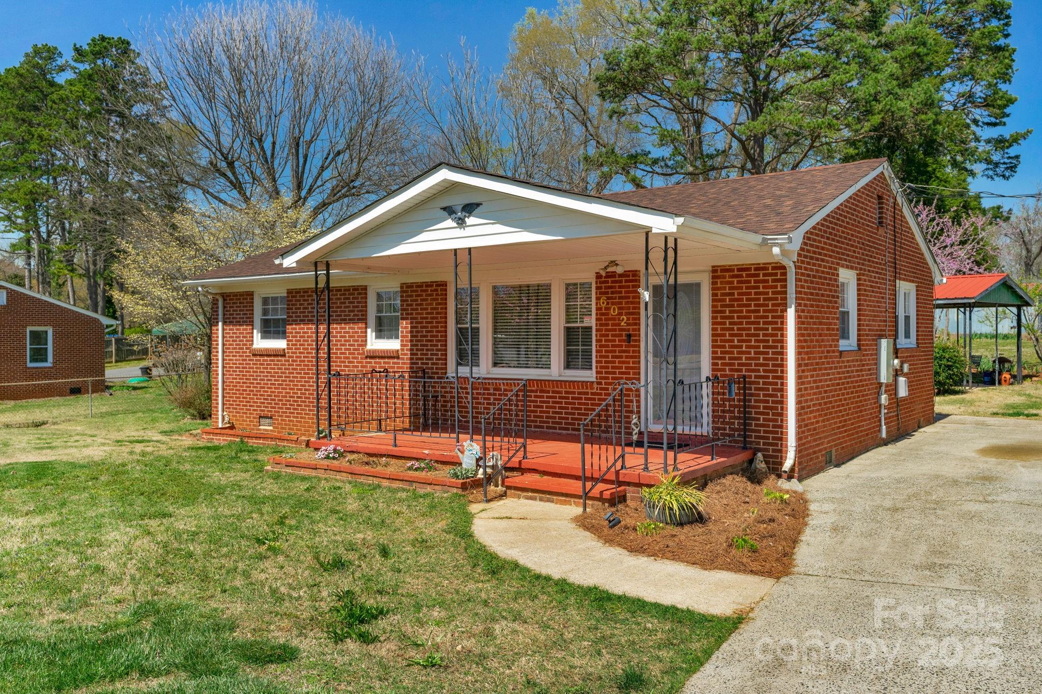 602 Dallas Spencer Mountain Road Property Photo