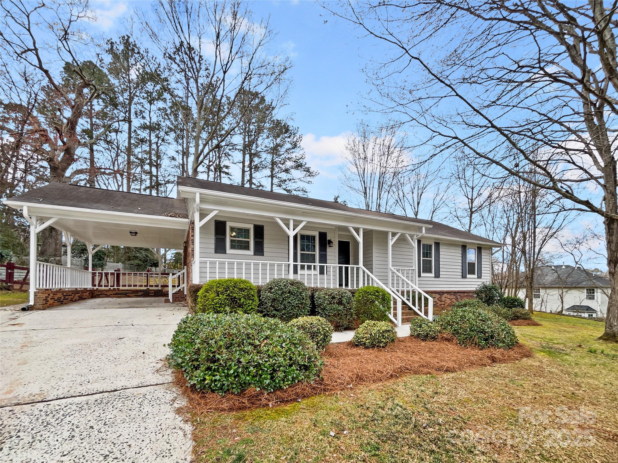 105 Southfork Lane Property Photo
