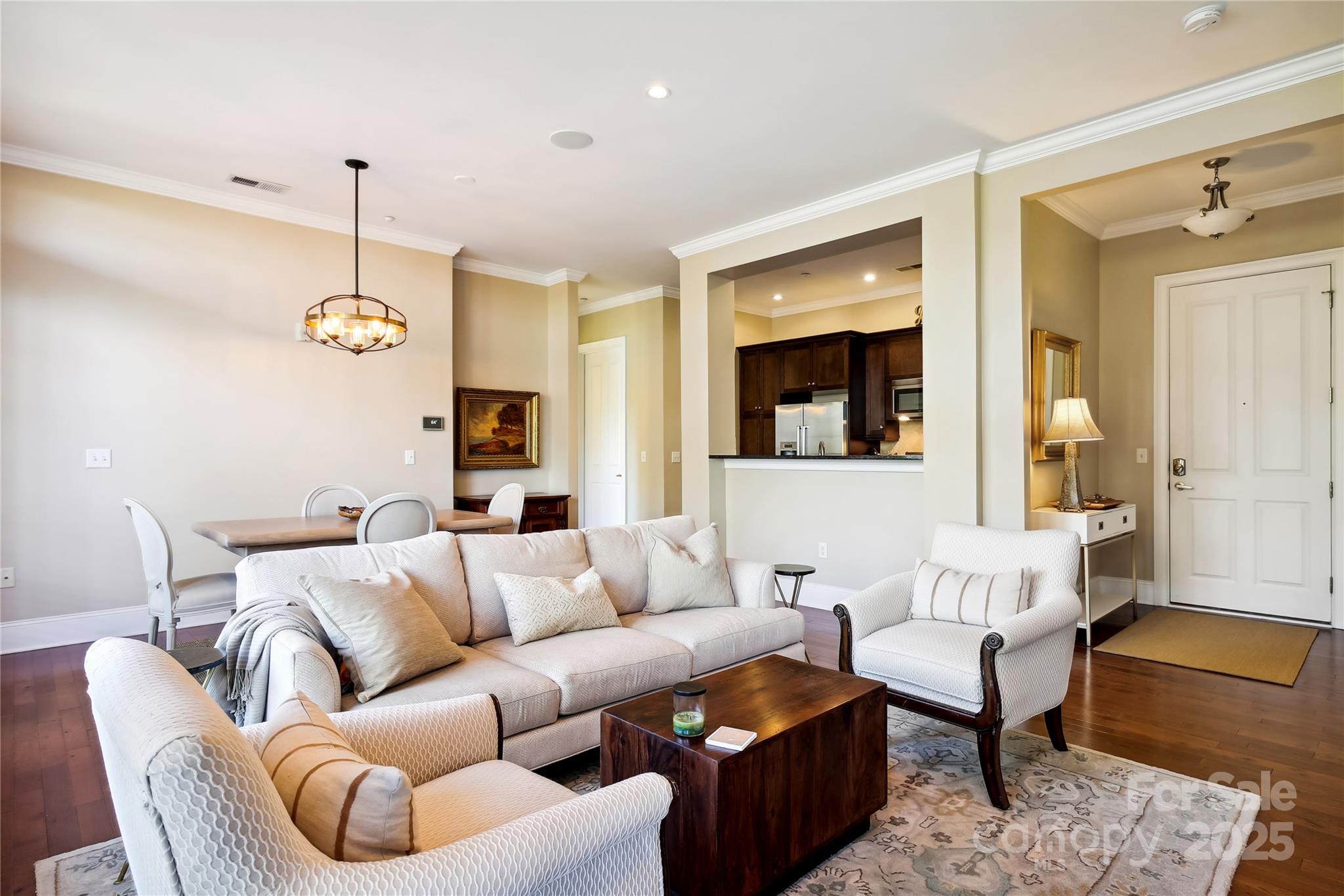 5425 Closeburn Road 309 Property Photo 2