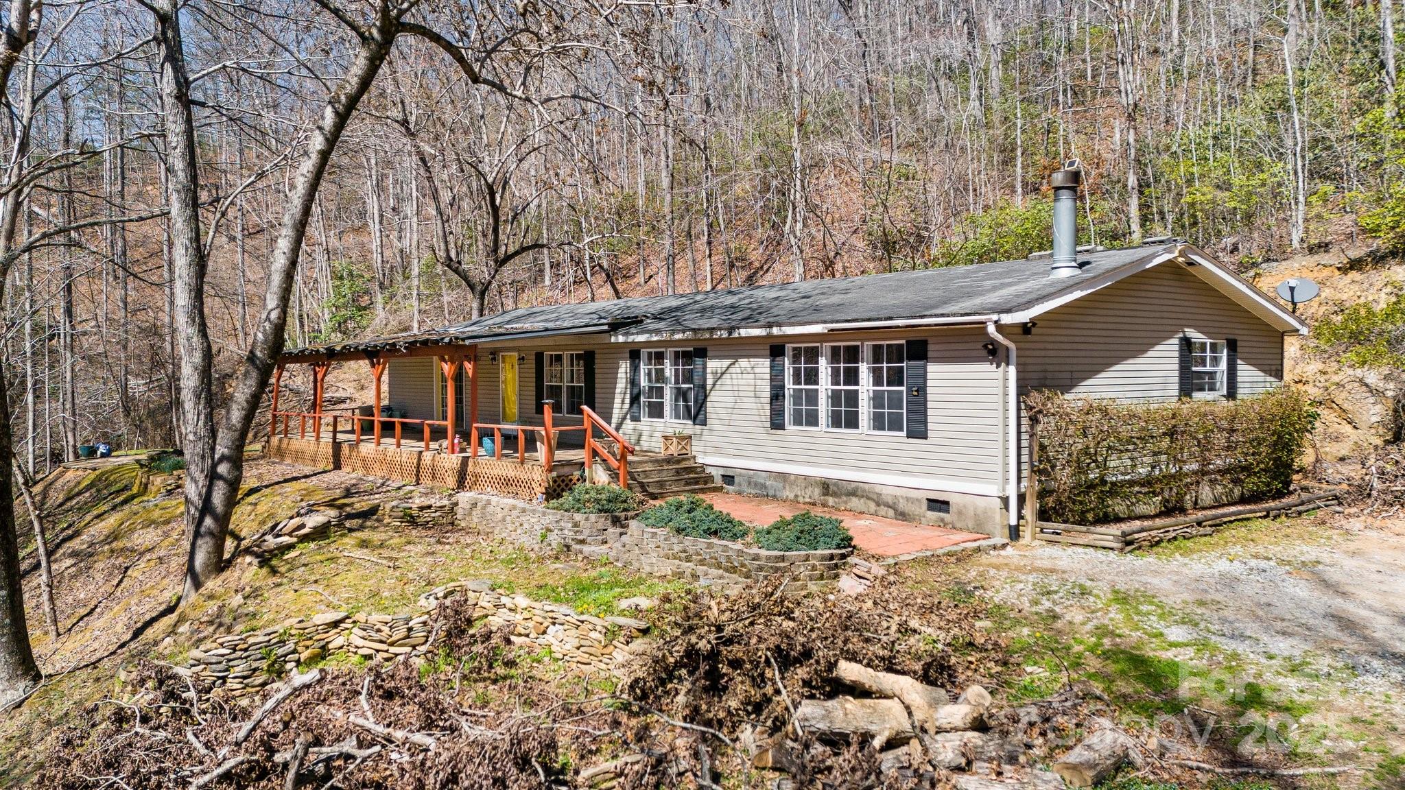 345 Pine Brae Farm Road Property Photo 1