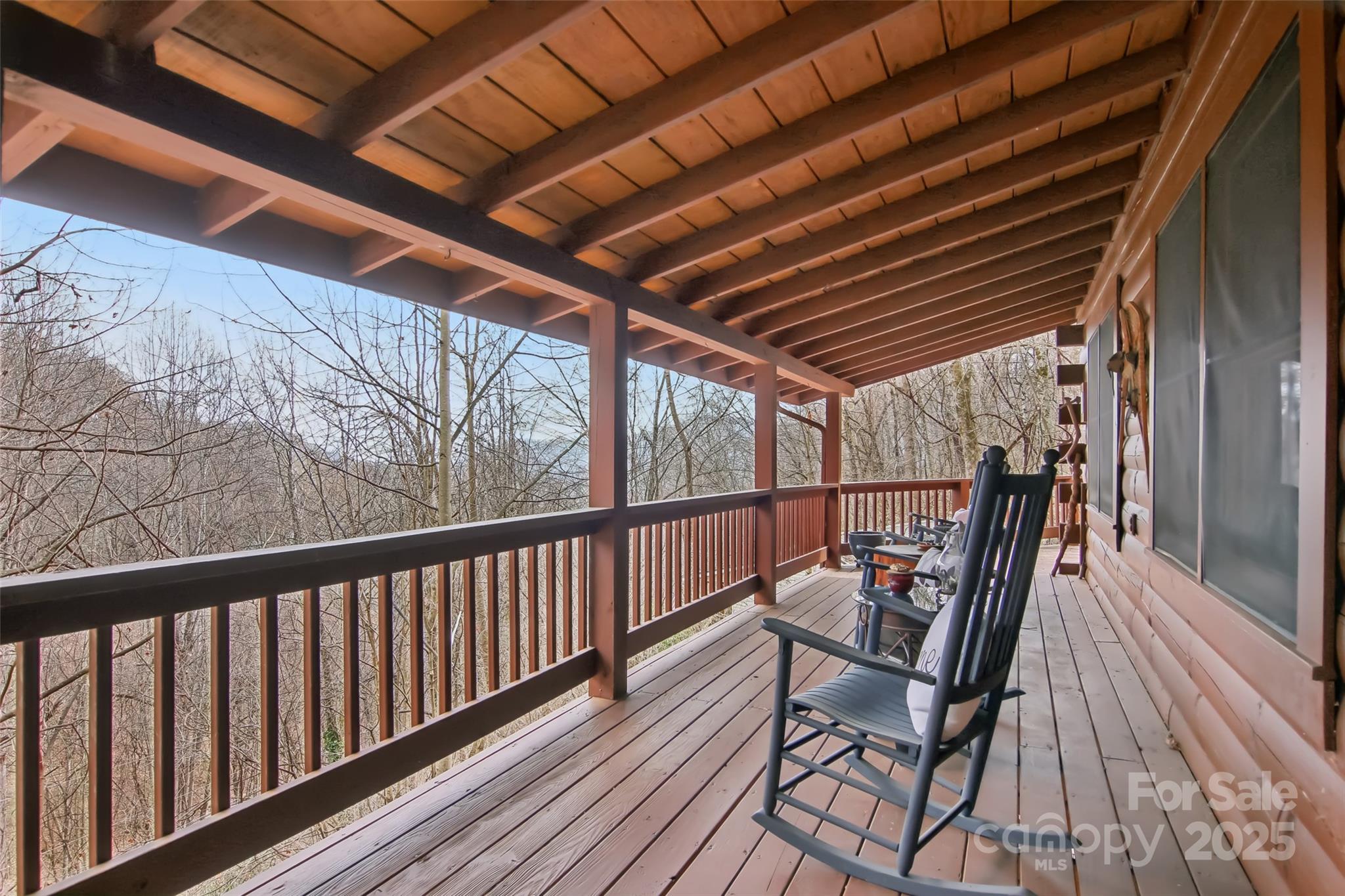 680 Creekside Drive Property Photo