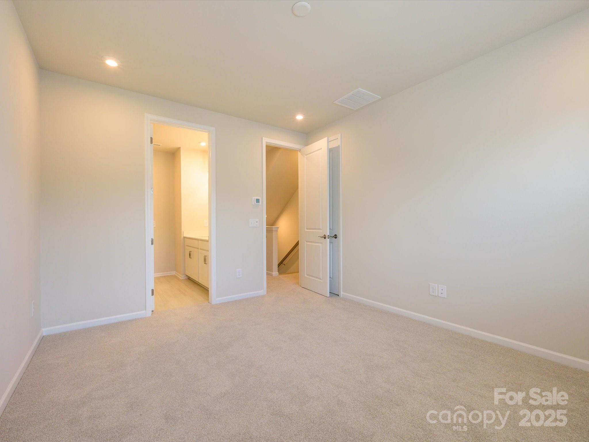 5640 Kingspan Drive Property Photo 12