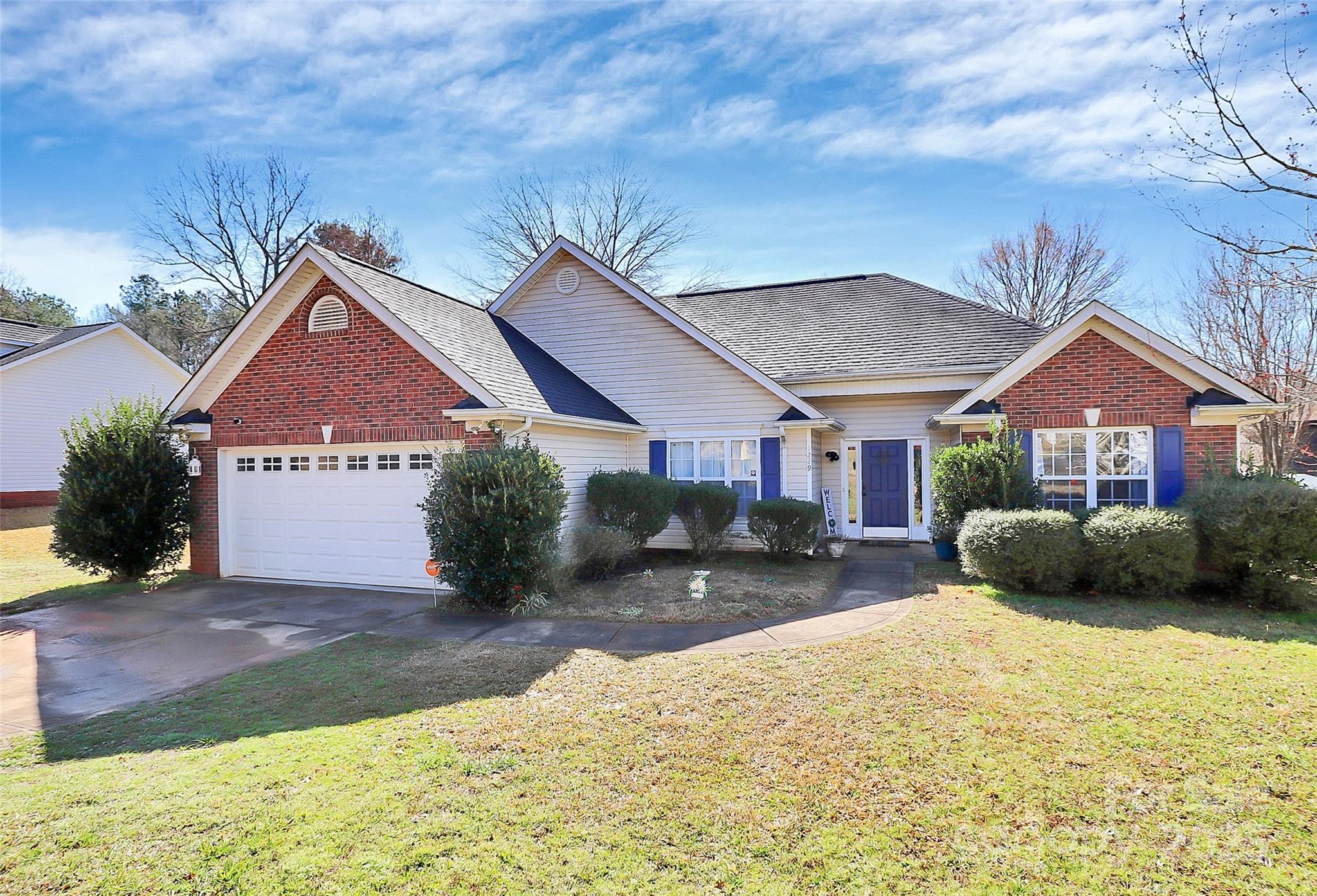 1229 Kent Drive Property Photo