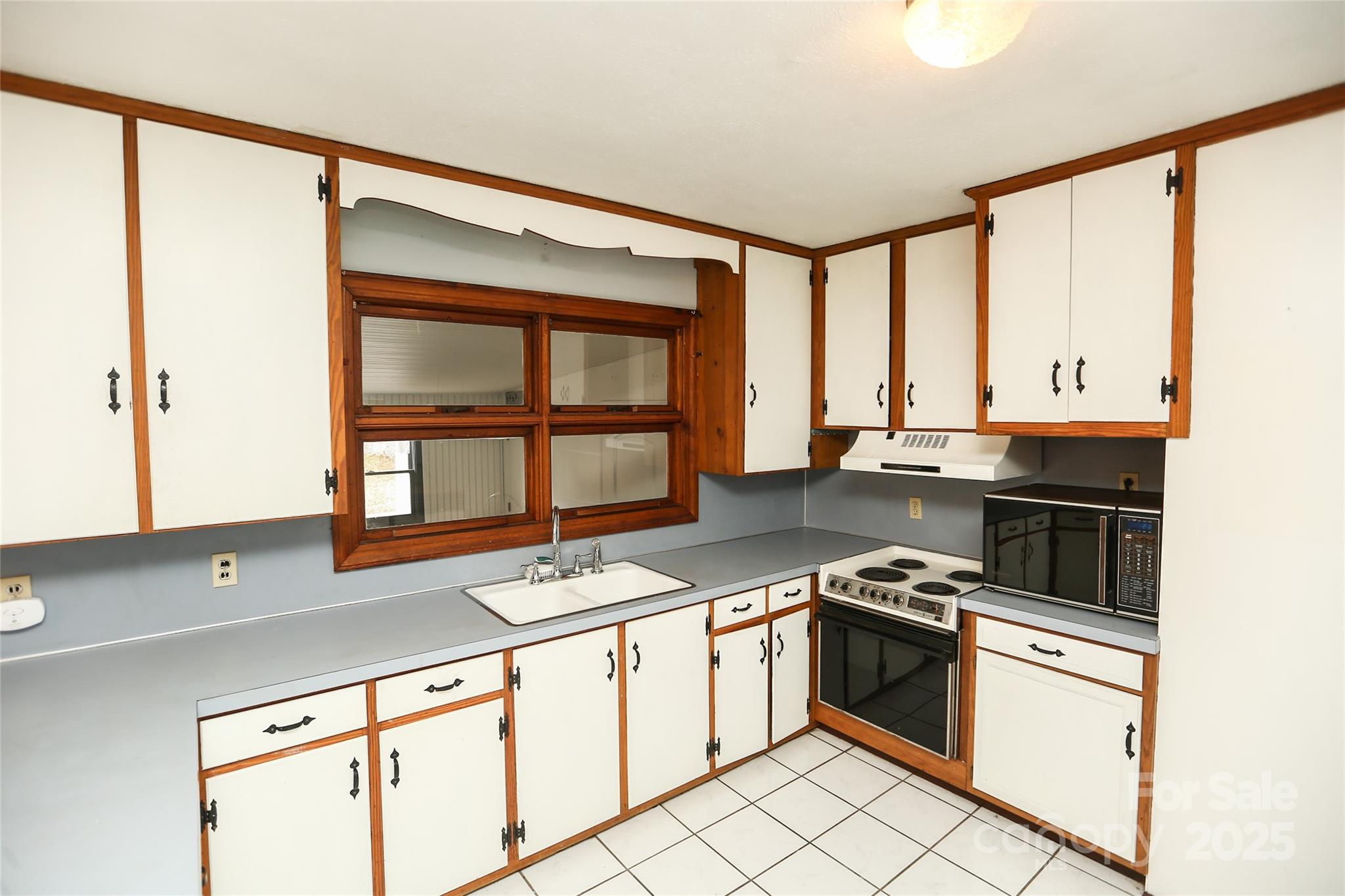 142 Wilson Street Property Photo 6