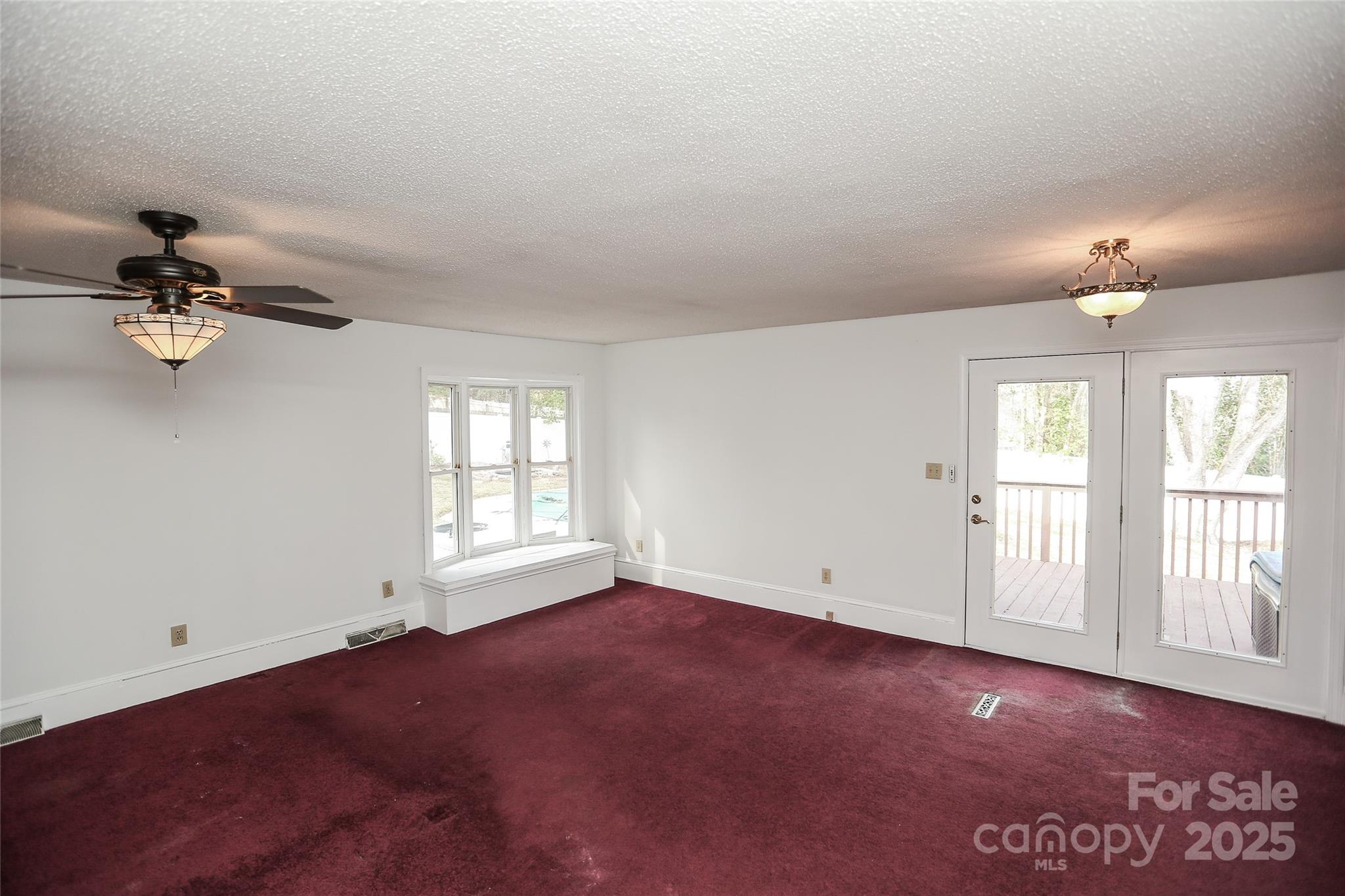 142 Wilson Street Property Photo 11