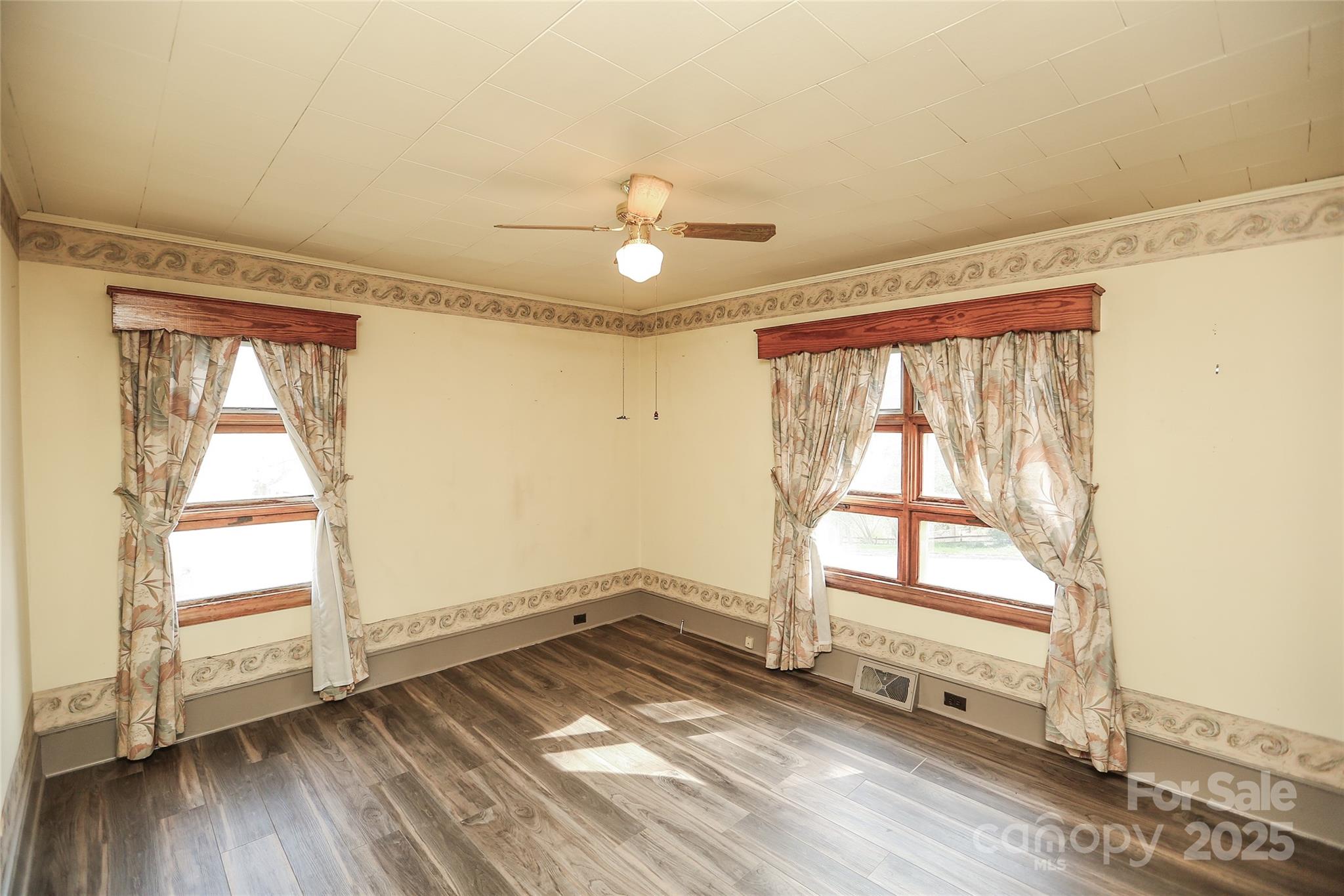 142 Wilson Street Property Photo 18