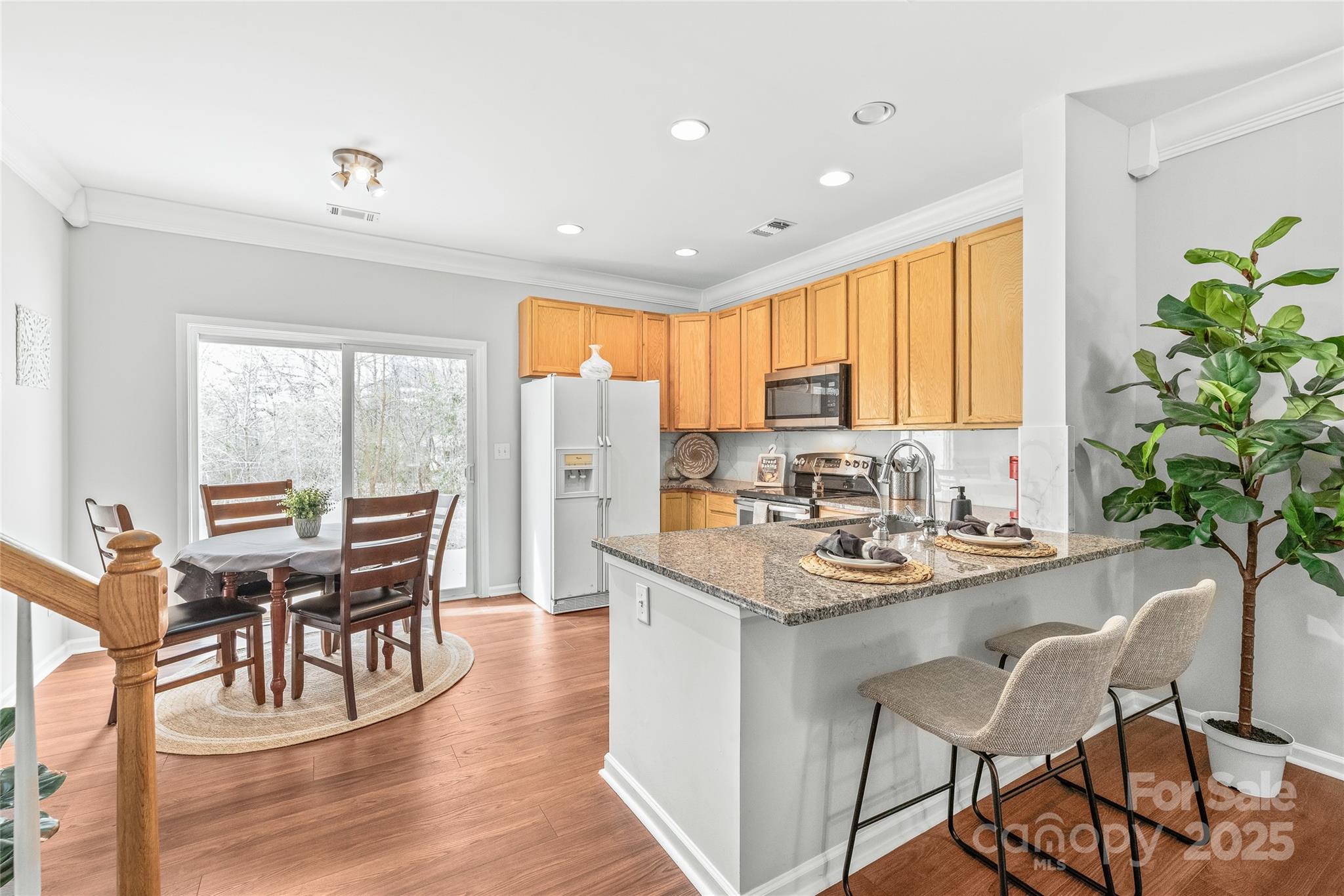 130 Clydesdale Court Property Photo 4