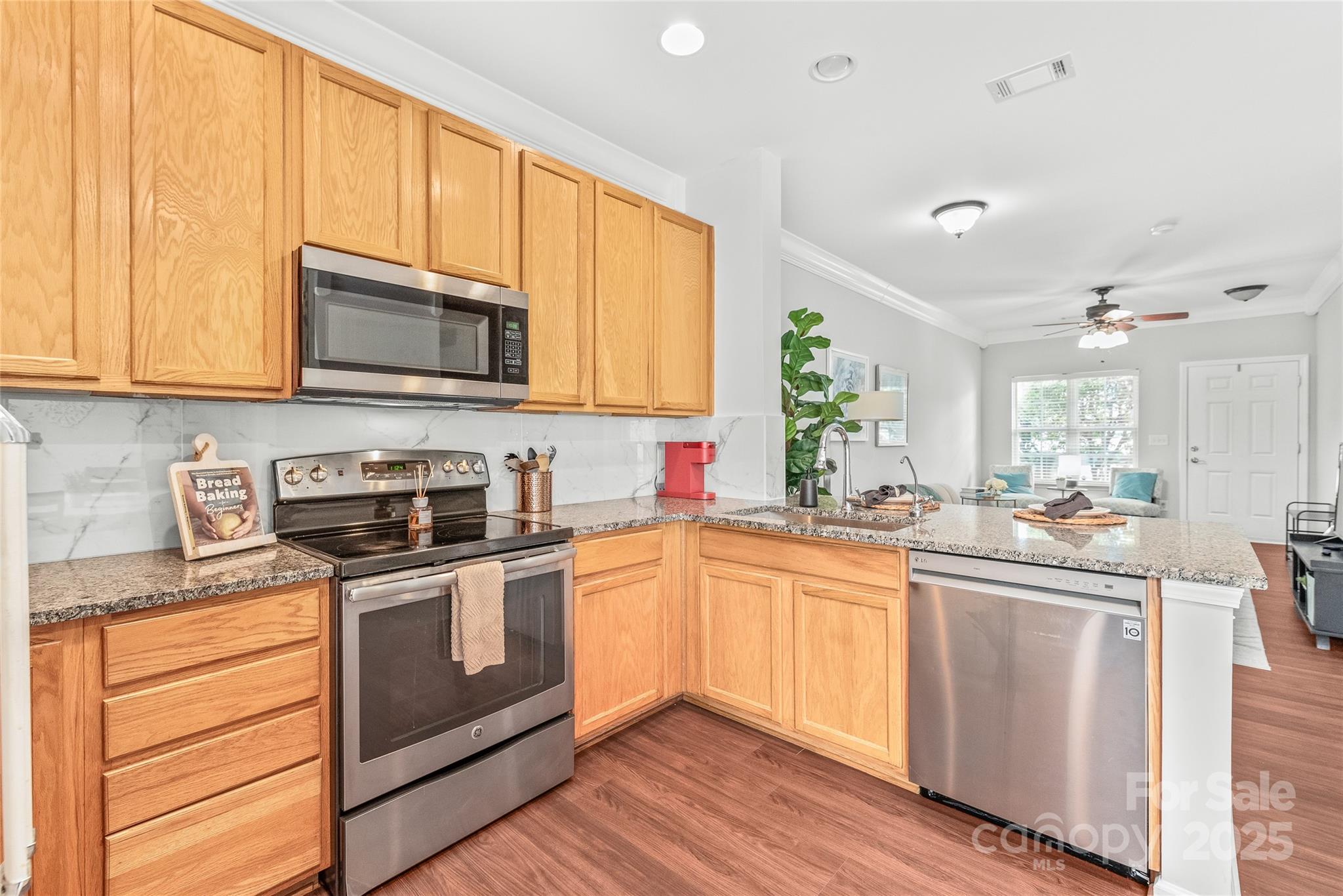 130 Clydesdale Court Property Photo 6