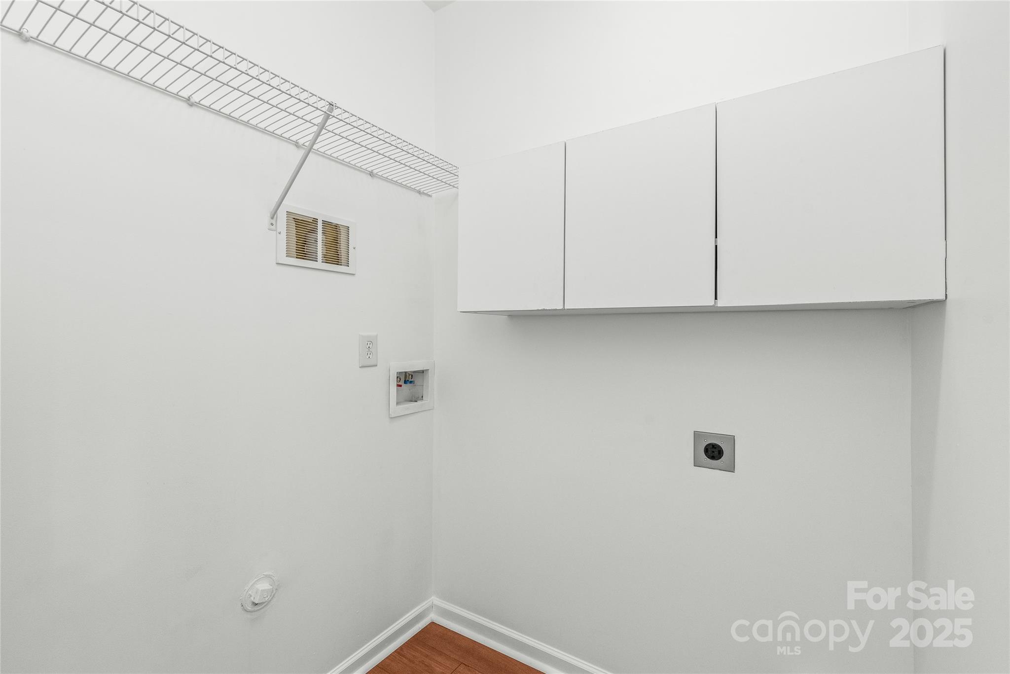 130 Clydesdale Court Property Photo 10