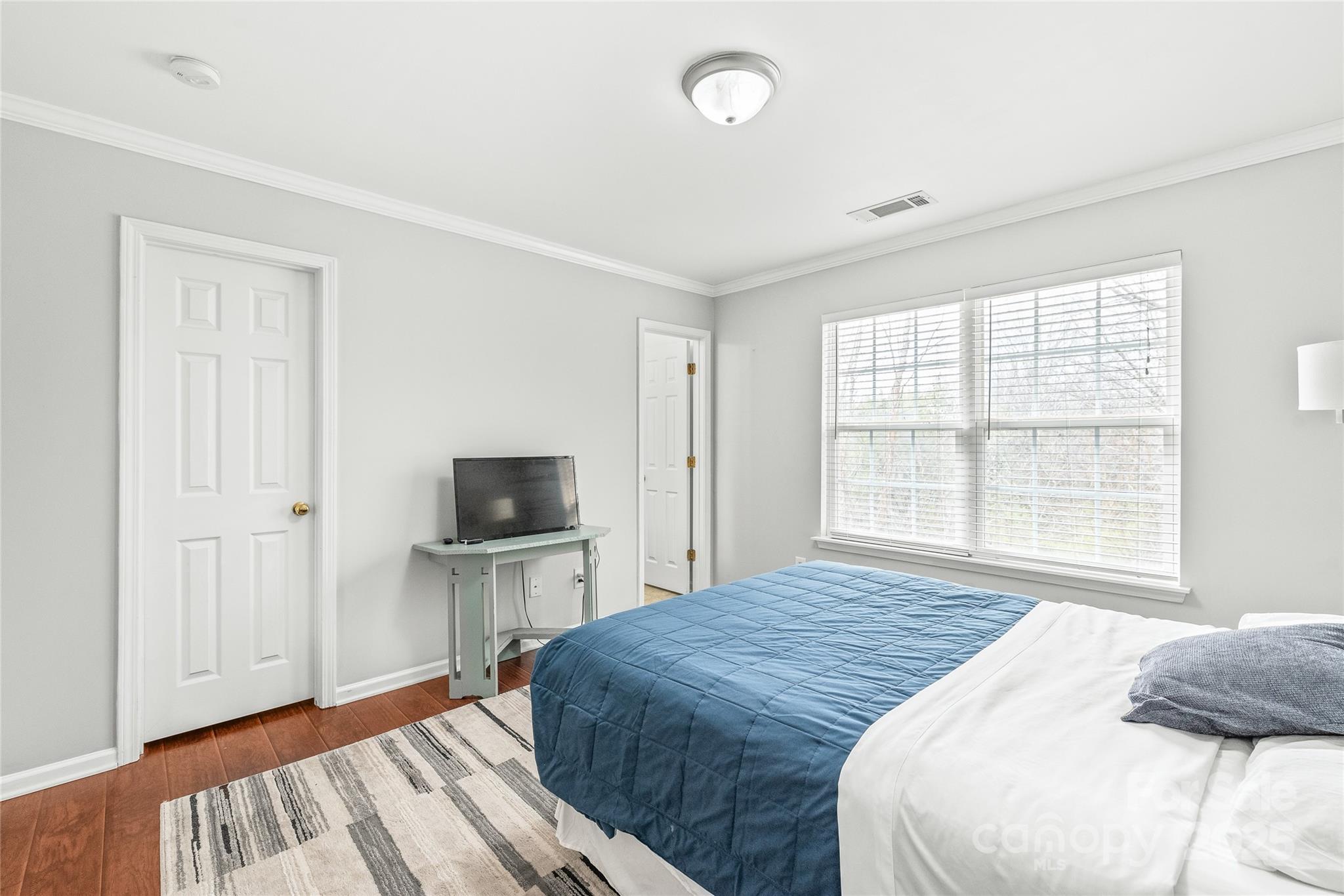 130 Clydesdale Court Property Photo 11
