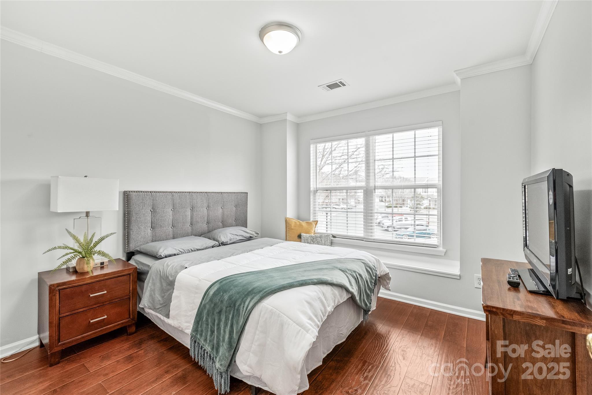 130 Clydesdale Court Property Photo 14
