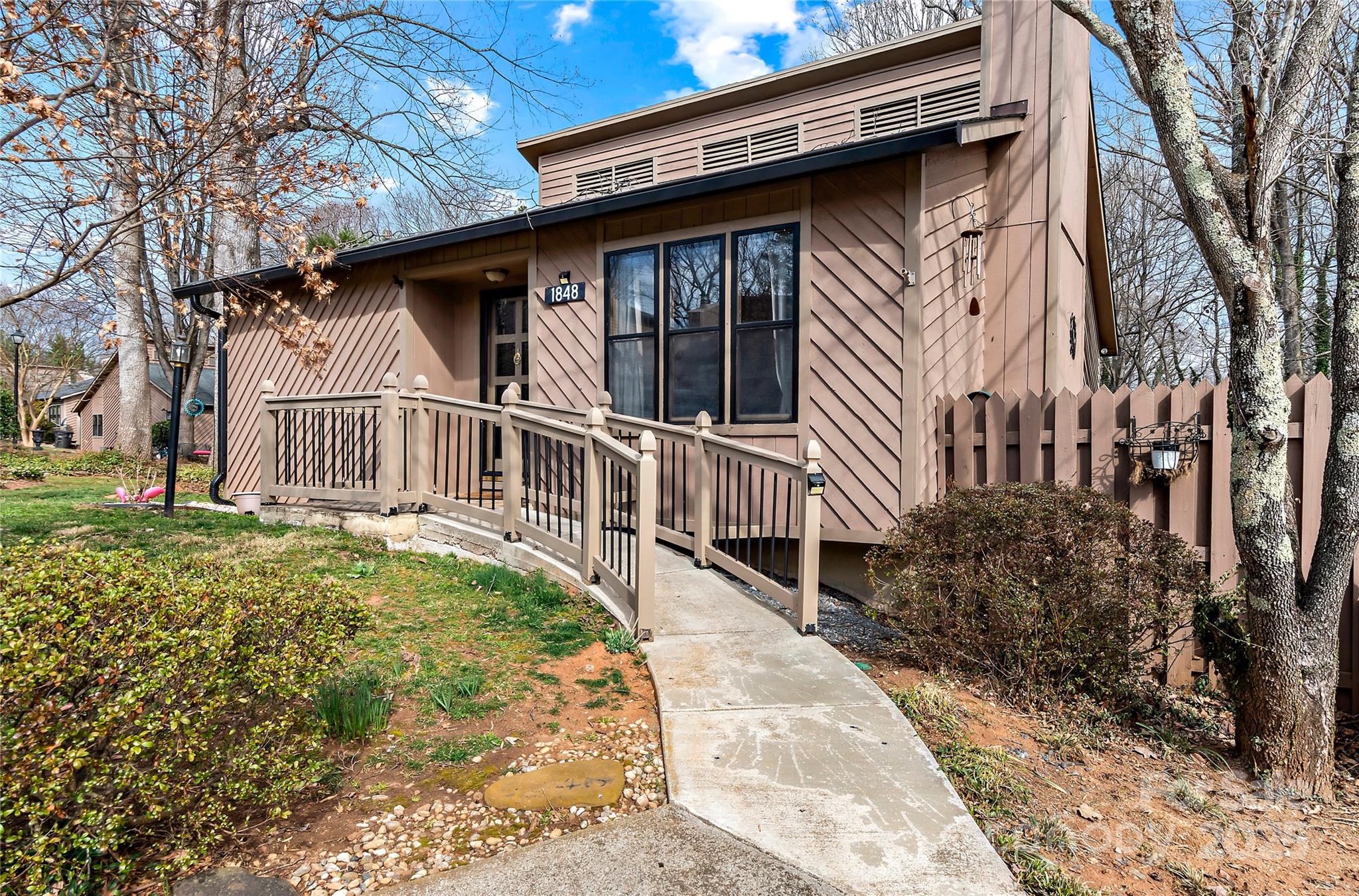 1848 Stonewood Drive Property Photo