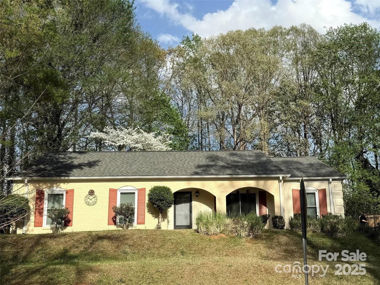 6721 Old Post Road Property Photo