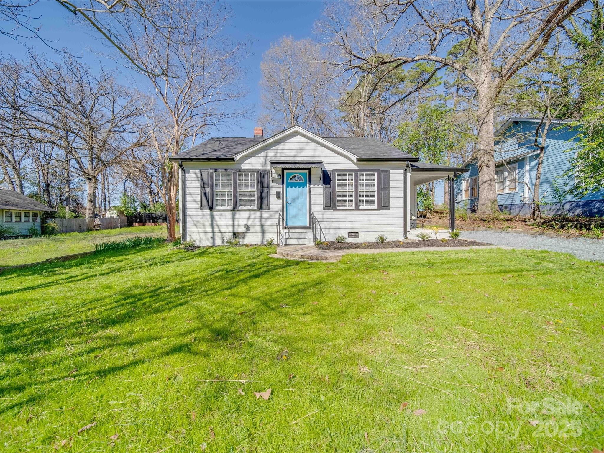 407 E Talleyrand Street Property Photo