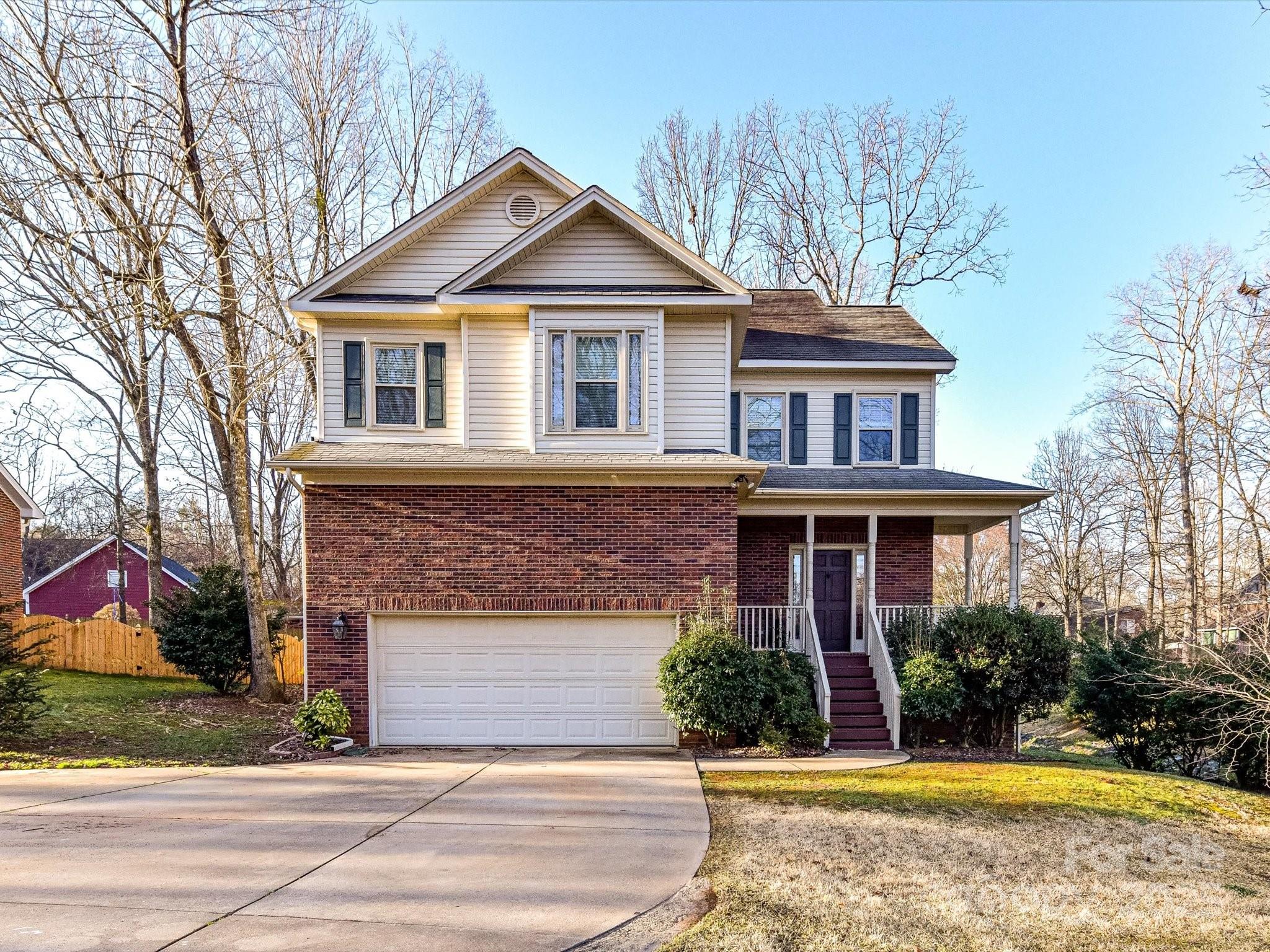 2553 Willowbrook Drive Property Photo
