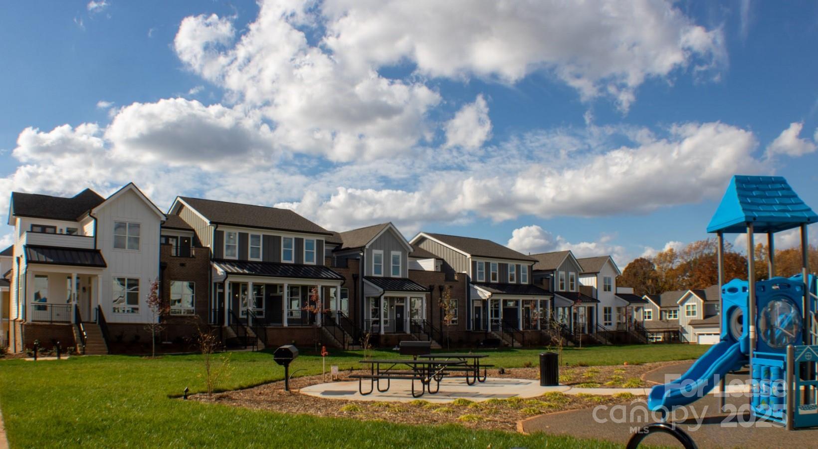 17014 Fairmount Way C1 Cascadia Property Photo 28