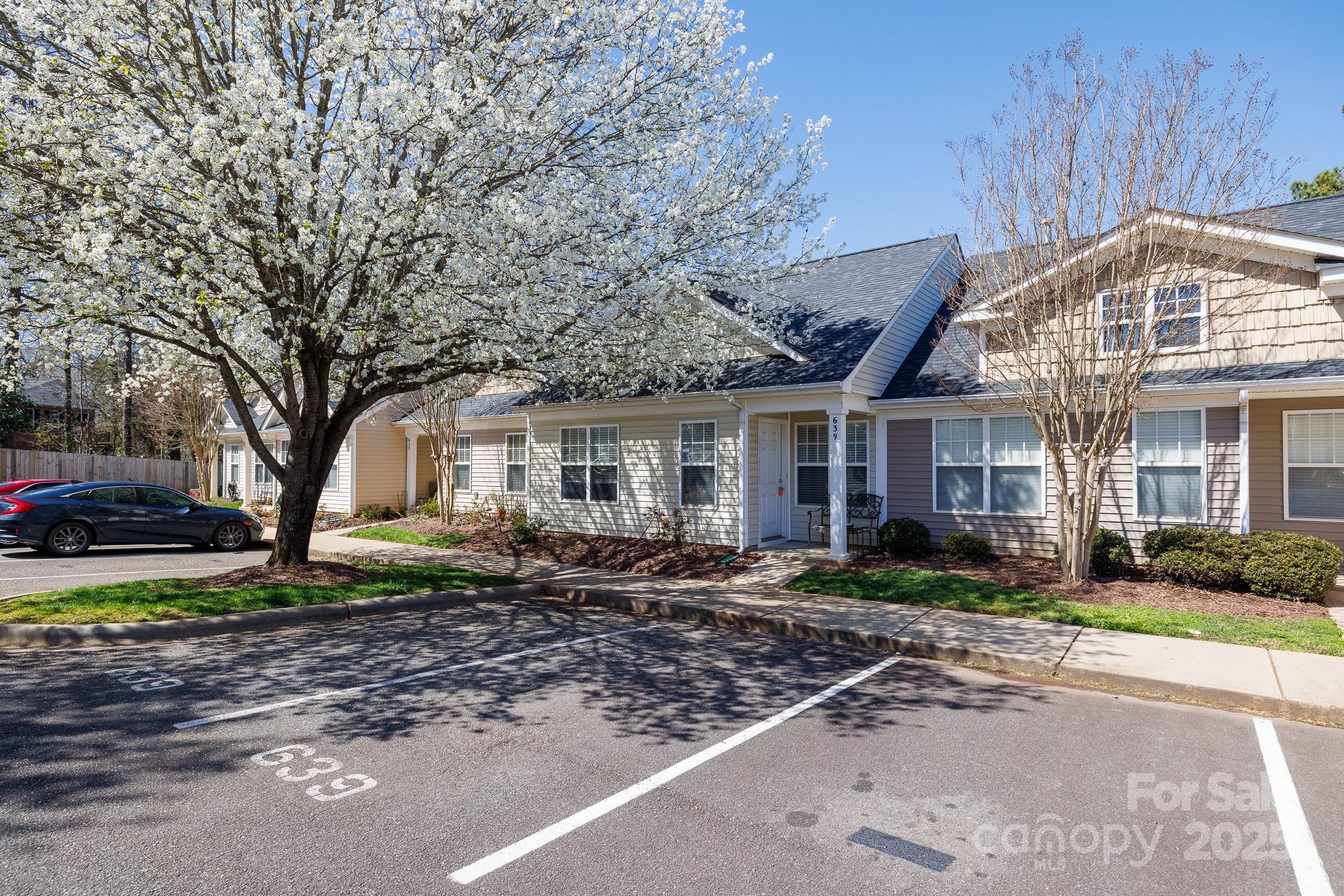 Brambleton Real Estate Listings Main Image