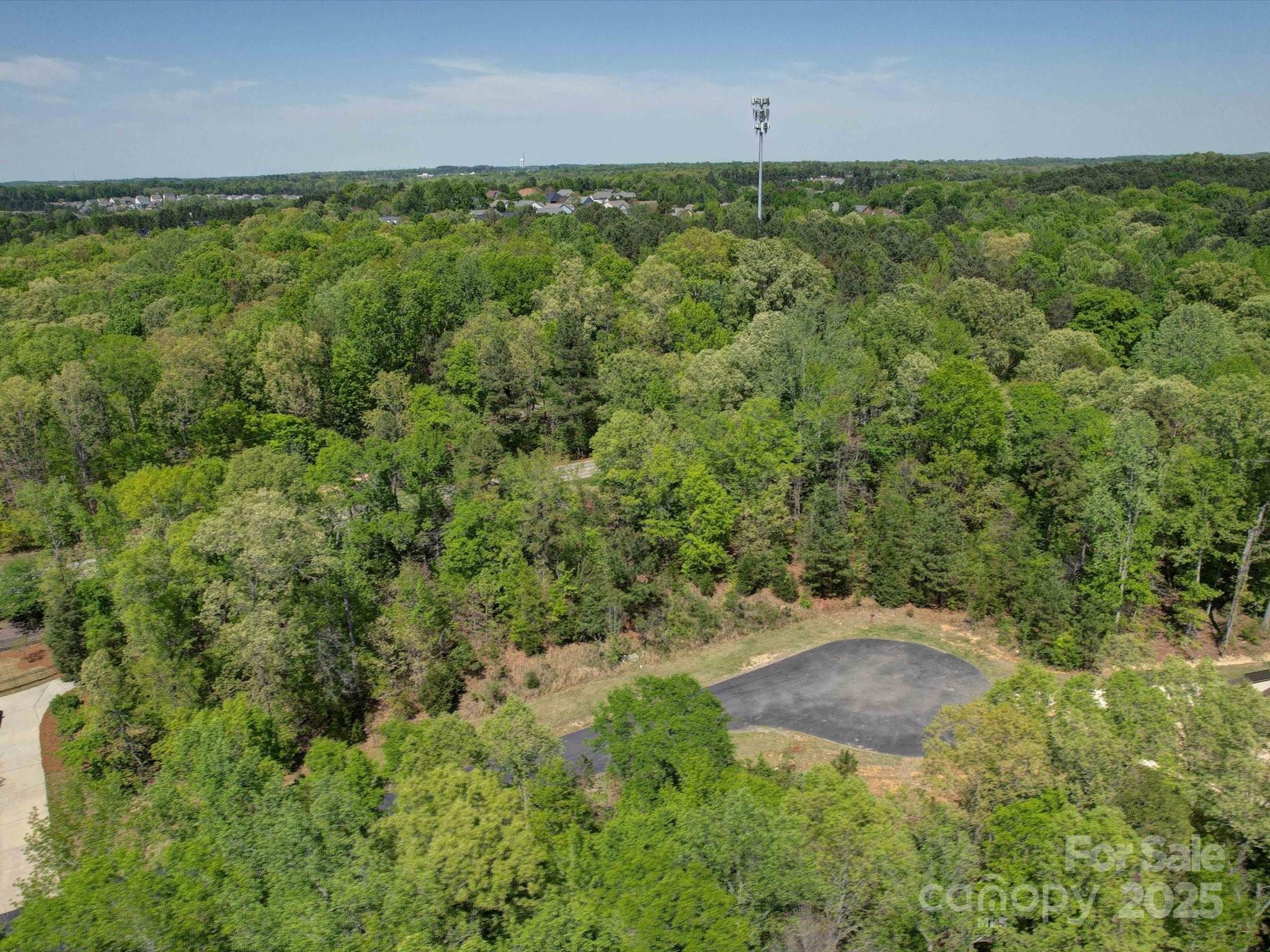 5157 Longbrooke Court Property Photo 2