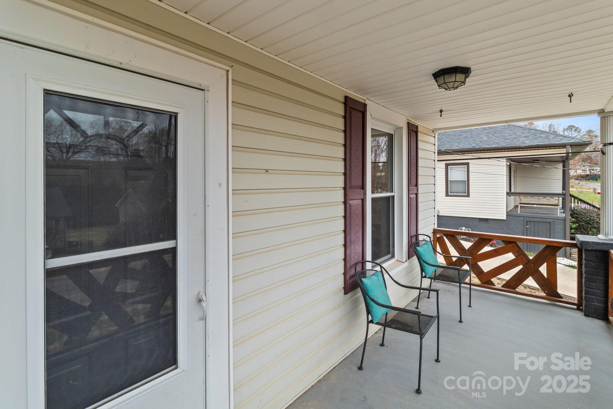 133 2nd Avenue Property Photo 4