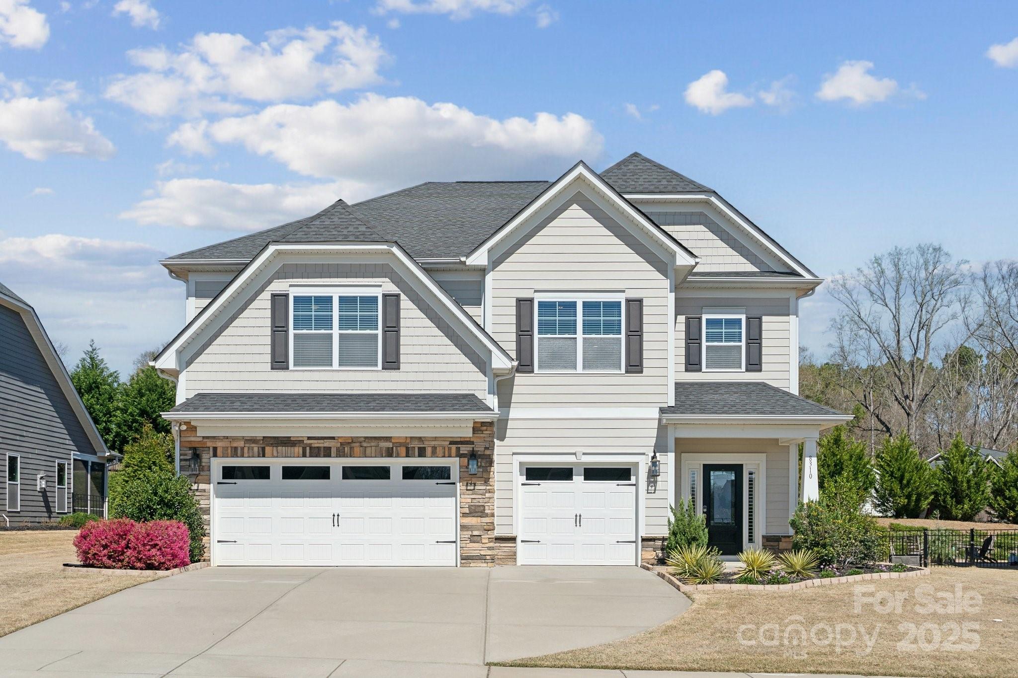 8310 Sandstone Crest Lane Property Photo