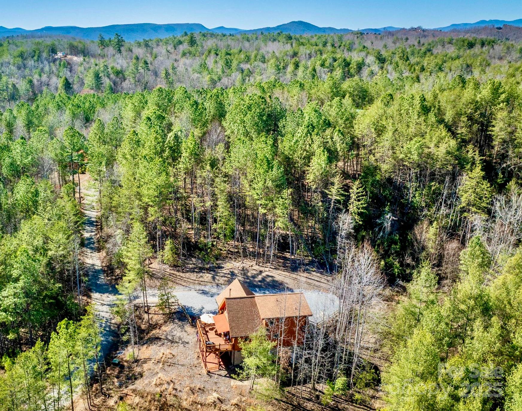 6033 Low Country Road Property Photo 3