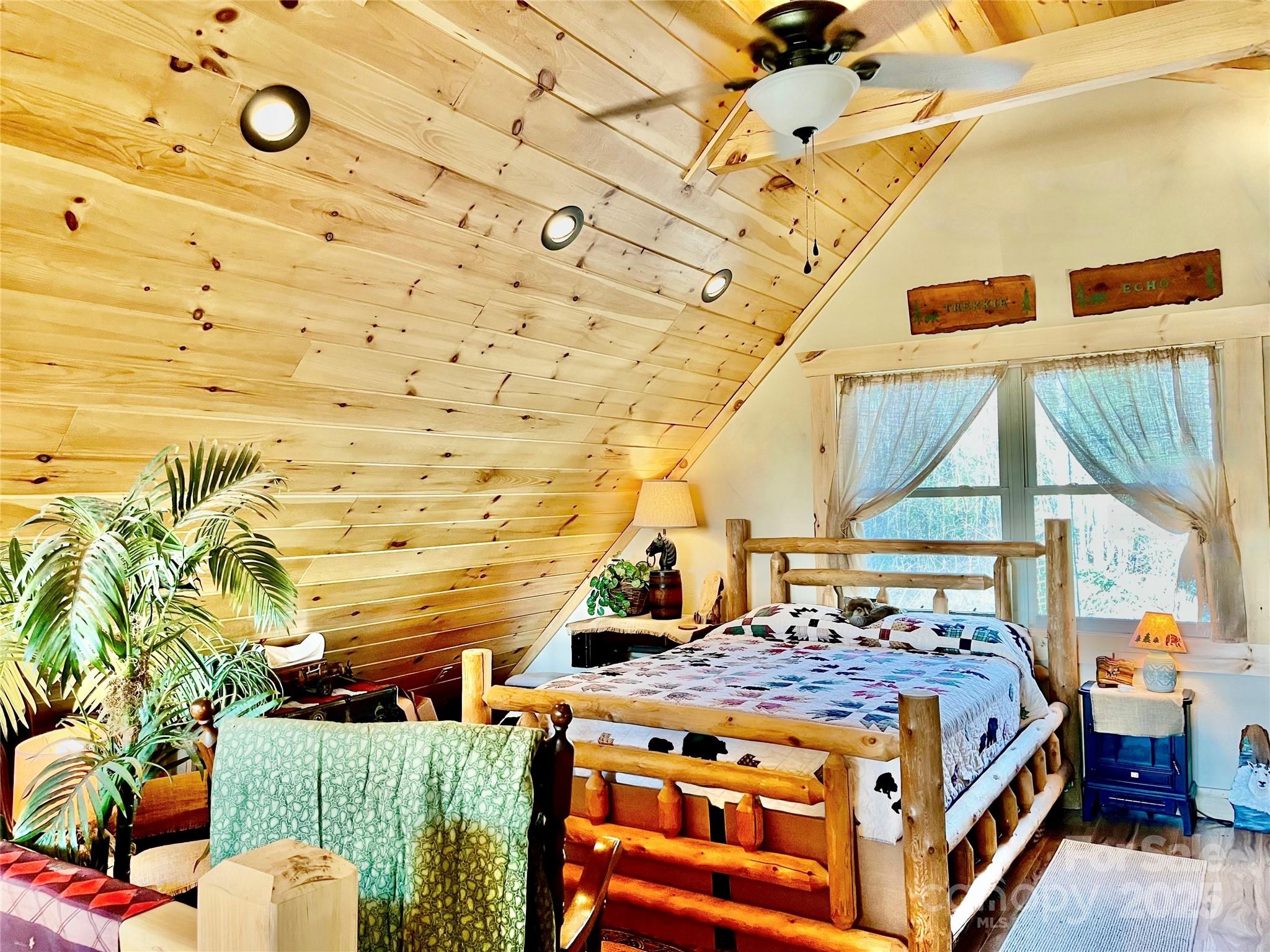 6033 Low Country Road Property Photo 15