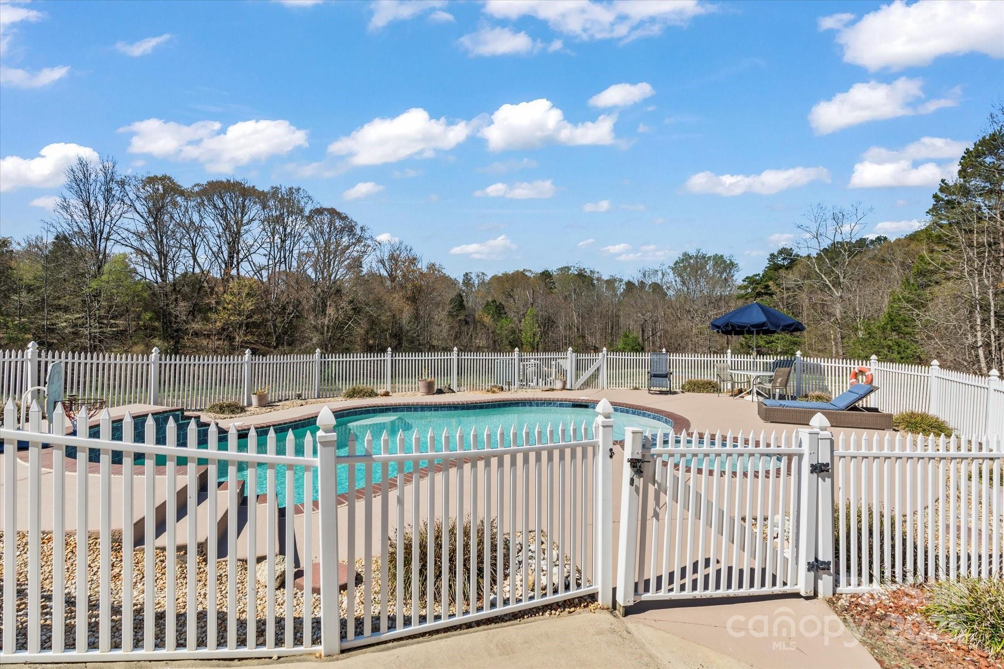 1030 Hurley School Road Property Photo 32