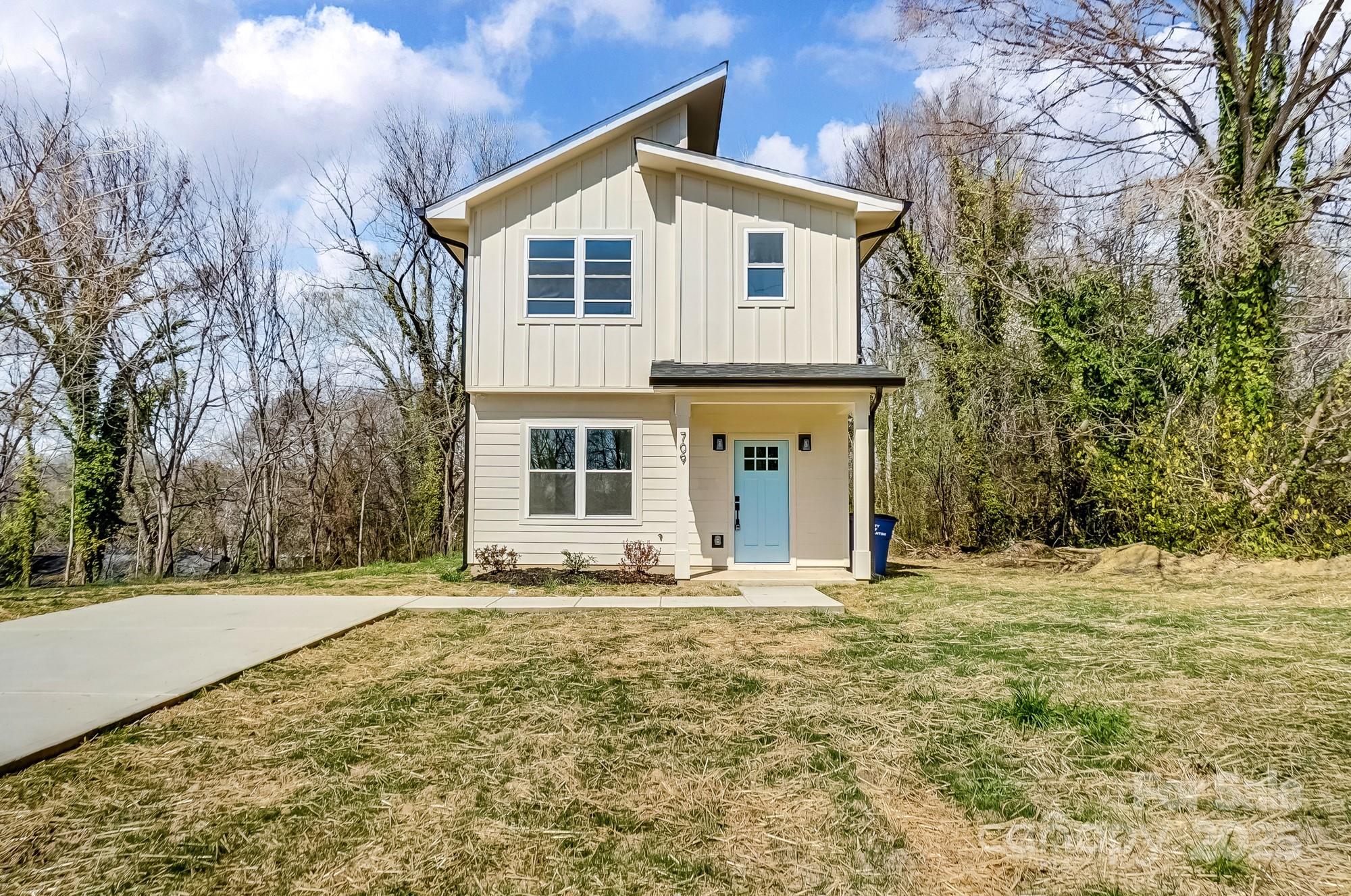 709 Catawba Street Property Photo