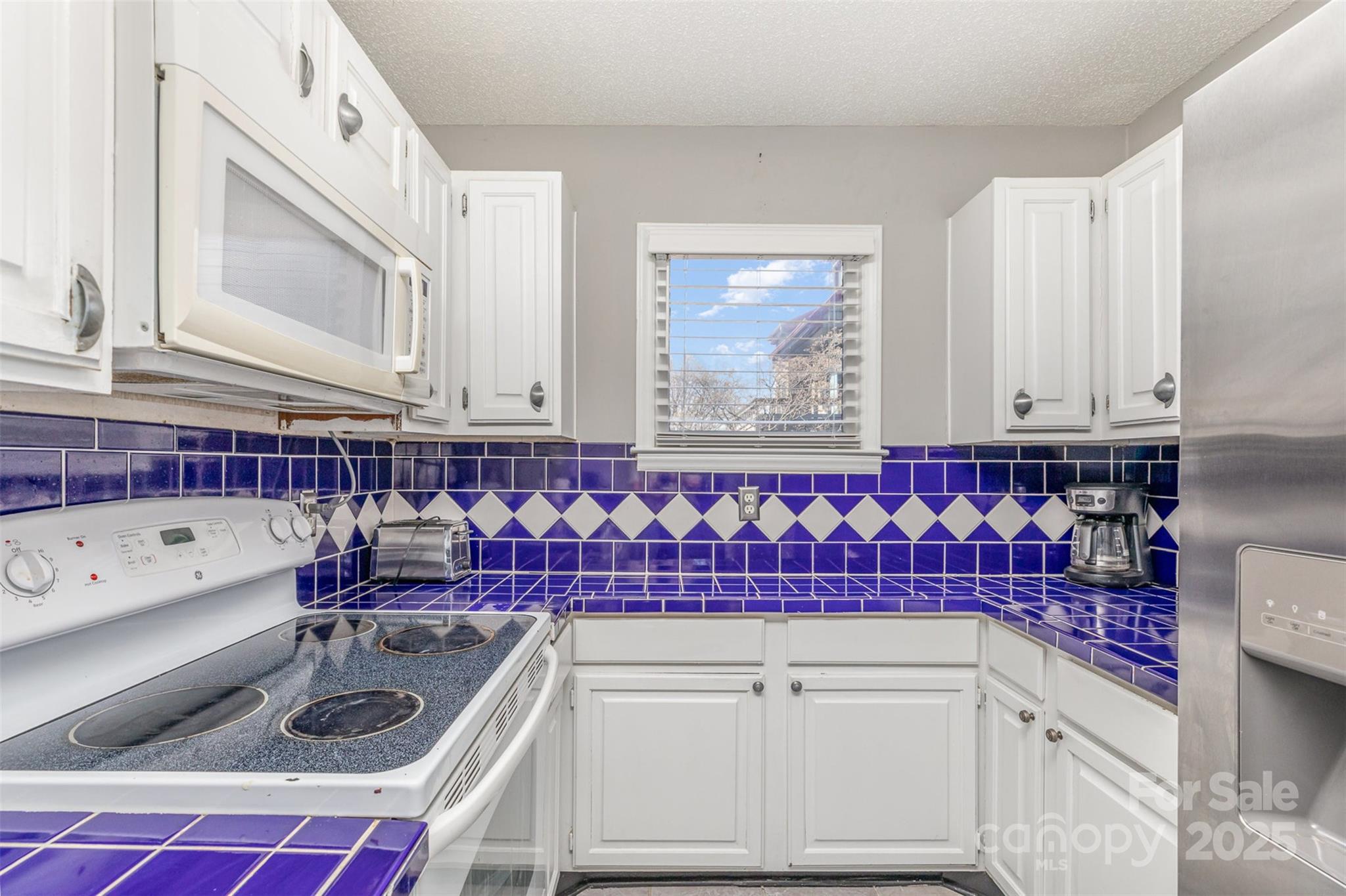 9035 J M Keynes Drive 33 Property Photo 15