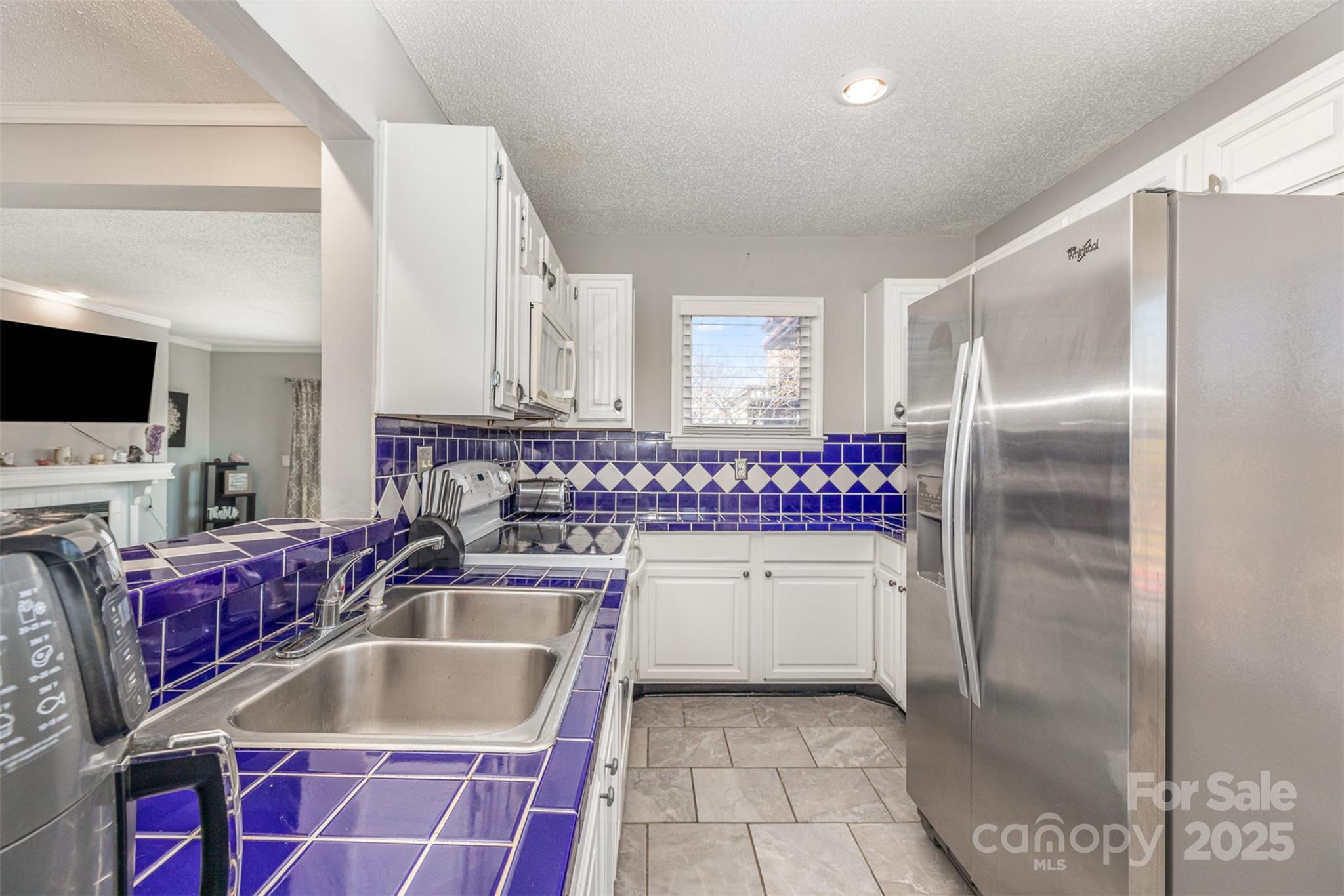 9035 J M Keynes Drive 33 Property Photo 18