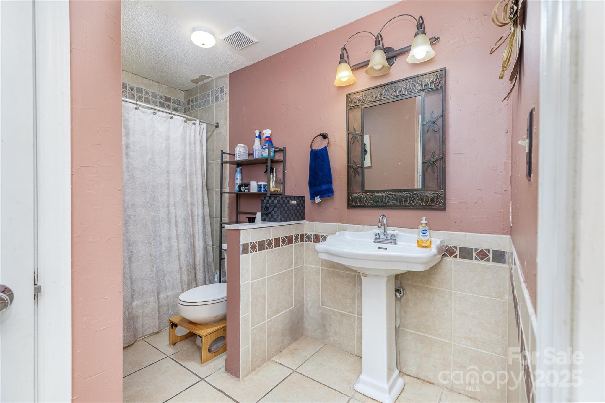 9035 J M Keynes Drive 33 Property Photo 21