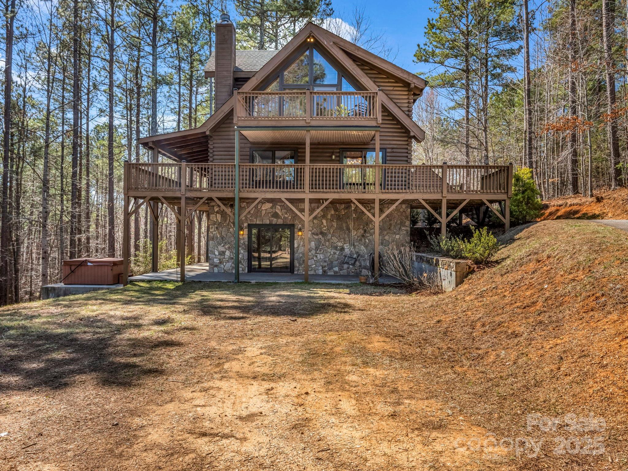 447 Hidden Lake Parkway Property Photo