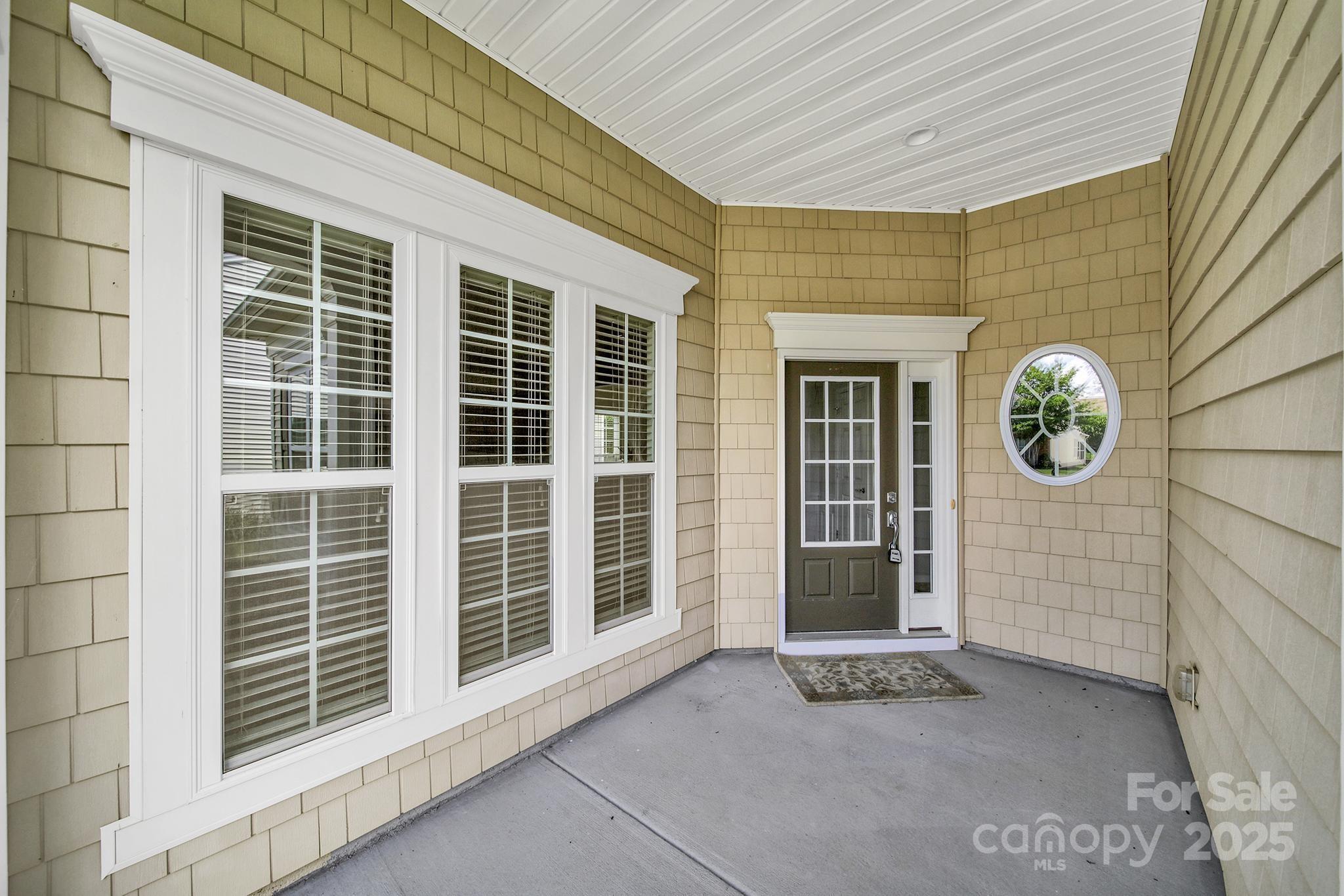 8107 Crater Lake Drive Property Photo 3